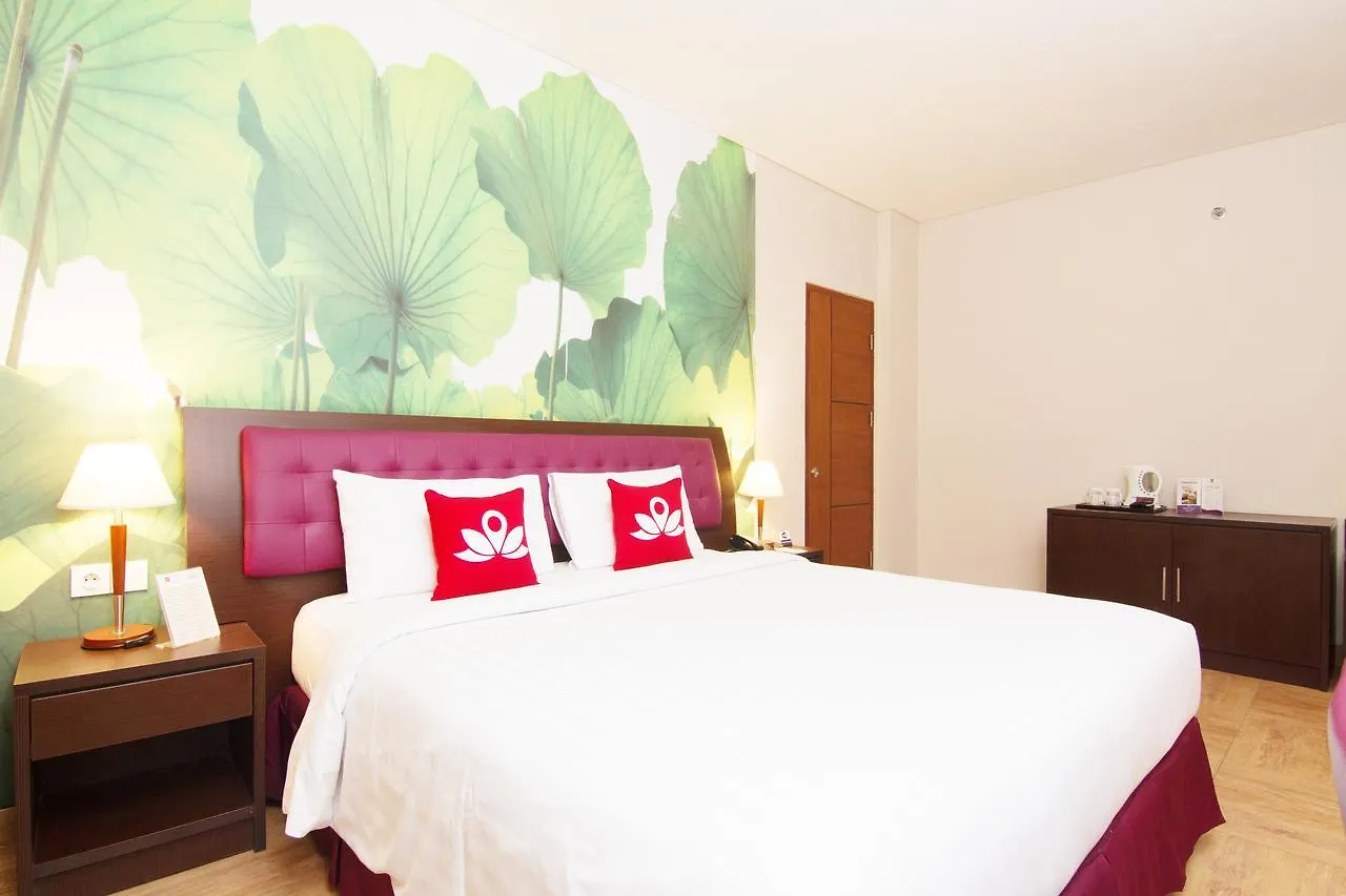 Hotel Zen Rooms Kuta Central Park 1