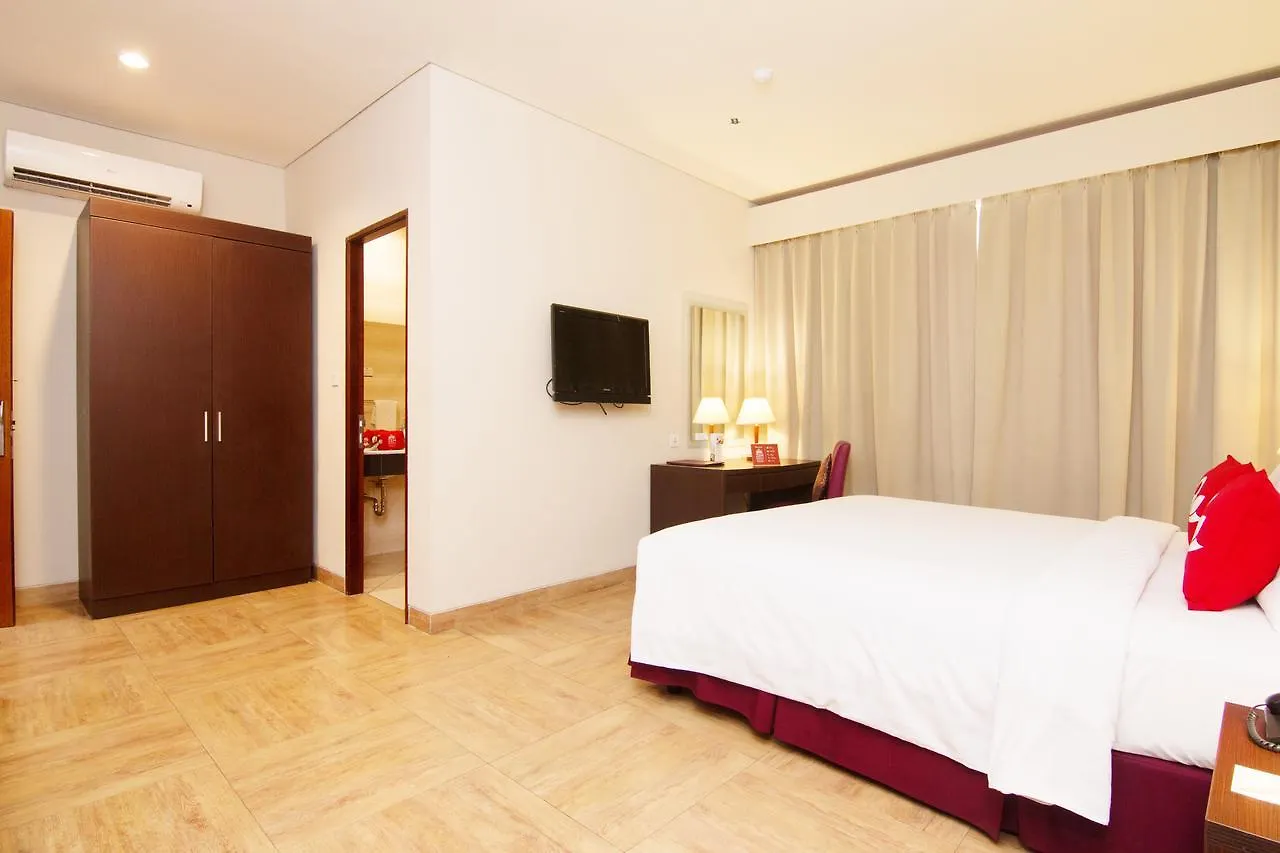 Zen Rooms Kuta Central Park 1 Hotel